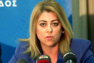 Σφοδρή επίθεση Σαββαΐδου στην κυβέρνηση για την αποπομπή της