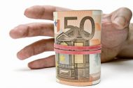 Αυξήθηκαν 50% τα ληξιπρόθεσμα χρέη του Δημοσίου σε επτά μήνες
