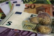 Συντάξεις και επιδόματα Μαρτίου: Γιατί θα πιστωθούν νωρίτερα μέσα στο Φλεβάρη