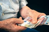 e-ΕΦΚΑ: Ηλεκτρονικά η αίτηση μεταβίβασης επικουρικής σύνταξης θανόντος Δημοσίου
