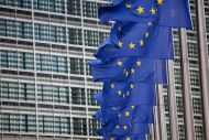 Κομισιόν: Διατήρηση της Ρήτρας Διαφυγής και το 2023 με αστερίσκους για την Ελλάδα