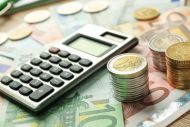 O λογαριασμός της Εφορίας: Τι πρέπει να πληρωθεί έως τέλος του έτους