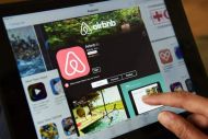 Η αυξημένη ζήτηση για Airbnb αυξάνει και τους ελέγχους της εφορίας