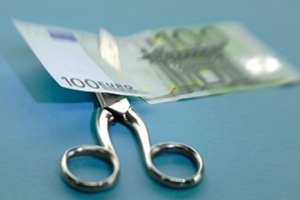 Ψαλίδι στις επικουρικές συντάξεις έως 20%