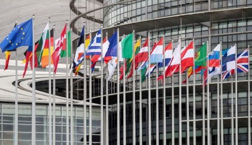 Picture 0 for Χρέος: Η Ελλάδα είχε τη μεγαλύτερη μείωση στο β' τρίμηνο του 2023 - Στοιχεία Eurostat