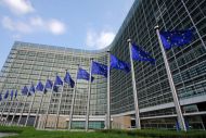 Ενισχύεται η καταναλωτική εμπιστοσύνη στην Ευρωζώνη – Ανοδικά βιομηχανία και υπηρεσίες