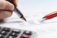 Εξωδικαστικός: Φρένο στις κατασχέσεις από δήμους ακόμα και αν έχουν ξεκινήσει