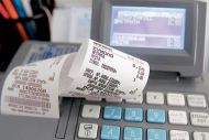 Απόκριες με… εφόδους: Οι «ράμπο» της ΑΑΔΕ κατεβαίνουν στα καρναβάλια με κάμερες, tablets