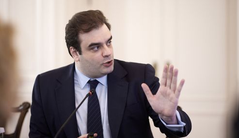 Picture 0 for Πιερρακάκης: Χρειαζόμαστε περισσότερη ενοποίηση στην Ευρώπη, συγχωνεύσεις τραπεζών, μεγαλύτερες επιχειρήσεις