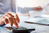 Φορολογικές δηλώσεις Ε1: παράταση λίγων ημερών εξετάζει το υπουργείο Οικονομικών