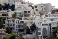 Ακίνητα: Σε ποιους επιβάλλεται ο φόρος μεταβίβασης 15% – Τι άλλαξε μετά τις αντιδράσεις