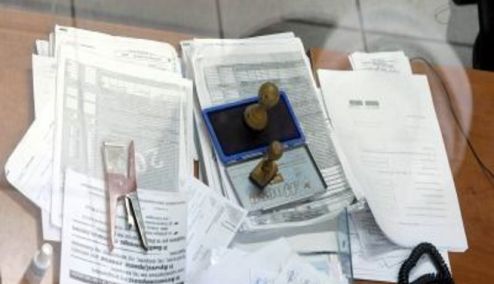 Picture 0 for Πώς θα φορολογούνται οι εργαζόμενοι με "μπλοκάκι"