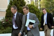 «Μπλόκο» των δανειστών στην αύξηση των δόσεων για τα χρέη στην εφορία
